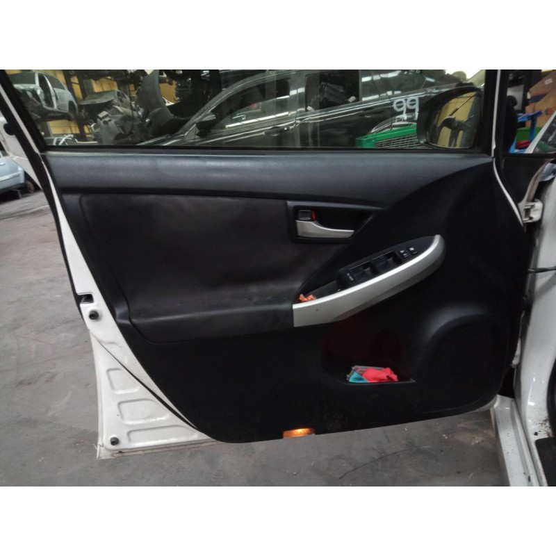 Recambio de guarnecido puerta delantera izquierda para toyota prius (nhw30) plug-in hybrid advance referencia OEM IAM   