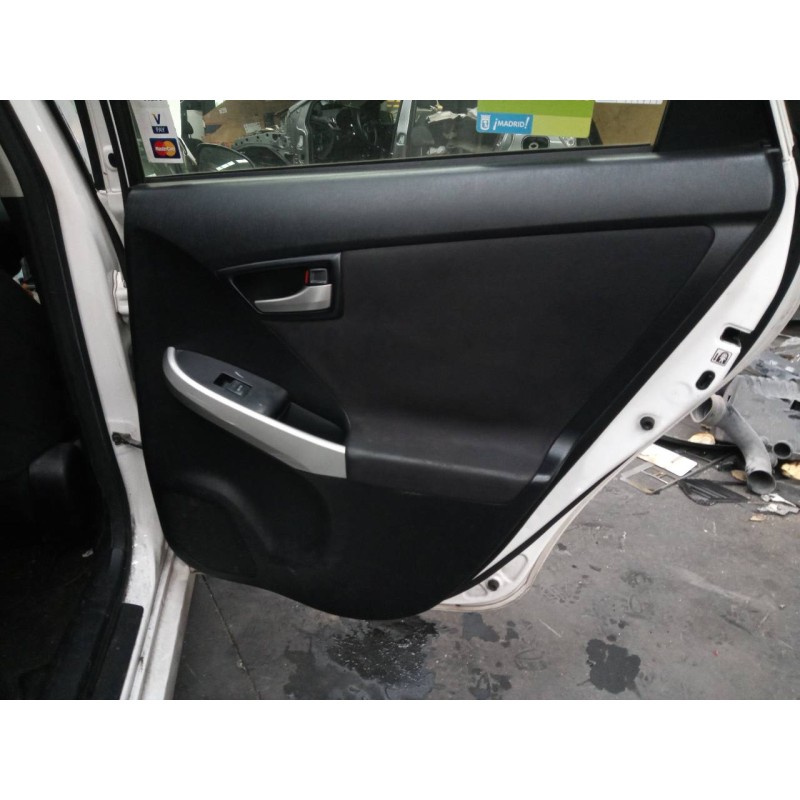 Recambio de guarnecido puerta trasera derecha para toyota prius (nhw30) plug-in hybrid advance referencia OEM IAM   