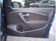 GUARNECIDO PUERTA DELANTERA DERECHA 