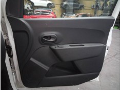 GUARNECIDO PUERTA DELANTERA DERECHA 