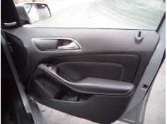 GUARNECIDO PUERTA DELANTERA DERECHA 