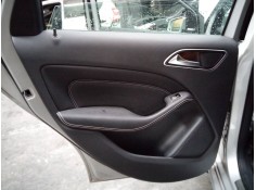 GUARNECIDO PUERTA TRASERA IZQUIERDA 