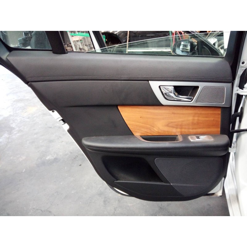 Recambio de guarnecido puerta trasera izquierda para jaguar xf 2.2 diesel luxury referencia OEM IAM   