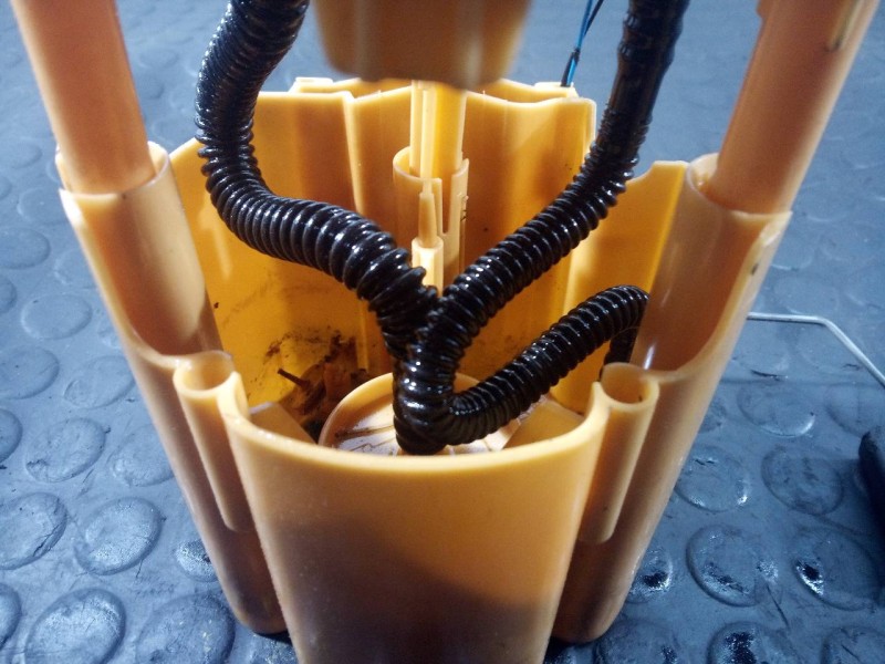 Recambio de aforador para citroen c4 berlina collection referencia OEM IAM 9632759780  