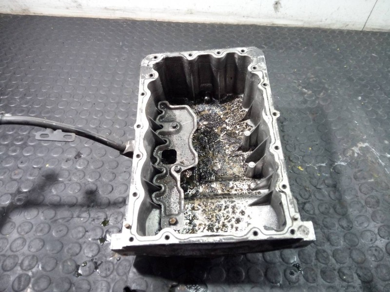 Recambio de carter aceite para hyundai i20 city s referencia OEM IAM 1130722  