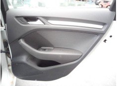 GUARNECIDO PUERTA TRASERA DERECHA 