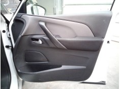 GUARNECIDO PUERTA DELANTERA DERECHA 