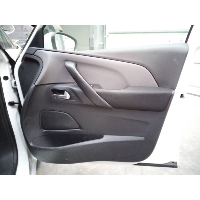 Recambio de guarnecido puerta delantera derecha para citroen c4 picasso feel referencia OEM IAM   