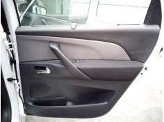 GUARNECIDO PUERTA TRASERA DERECHA 