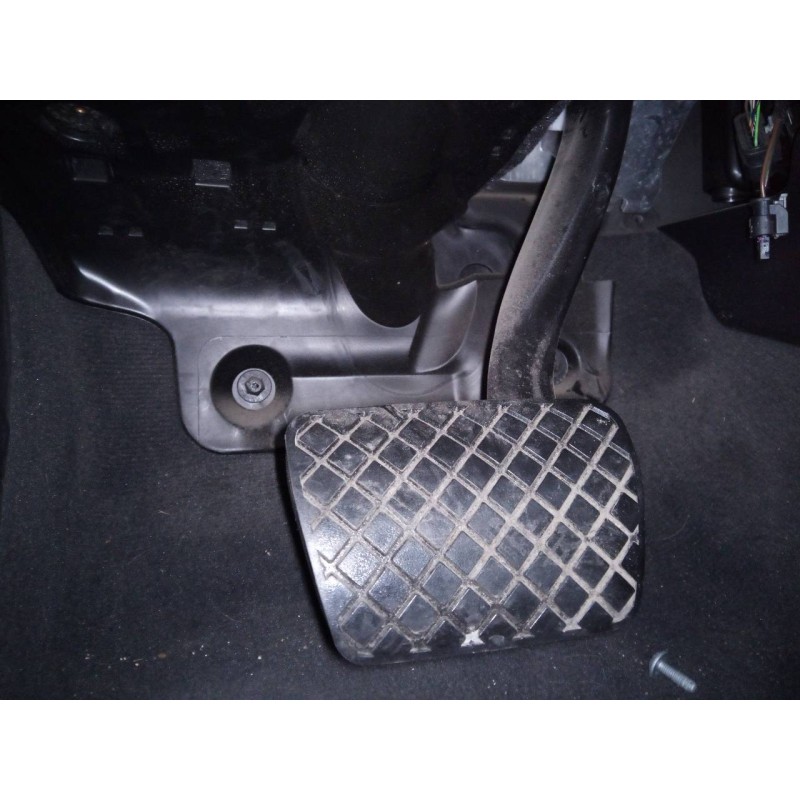 Recambio de pedal freno para audi a6 berlina (4a2) 45 tdi quattro sport referencia OEM IAM   