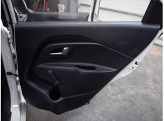 GUARNECIDO PUERTA TRASERA DERECHA 