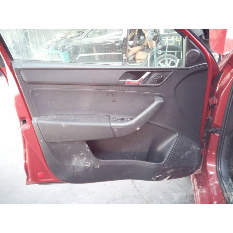 Recambio de guarnecido puerta delantera izquierda para skoda spaceback (5h) active referencia OEM IAM   