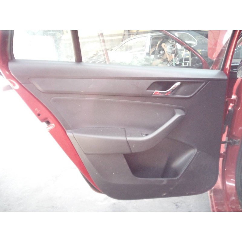 Recambio de guarnecido puerta trasera izquierda para skoda spaceback (5h) active referencia OEM IAM   