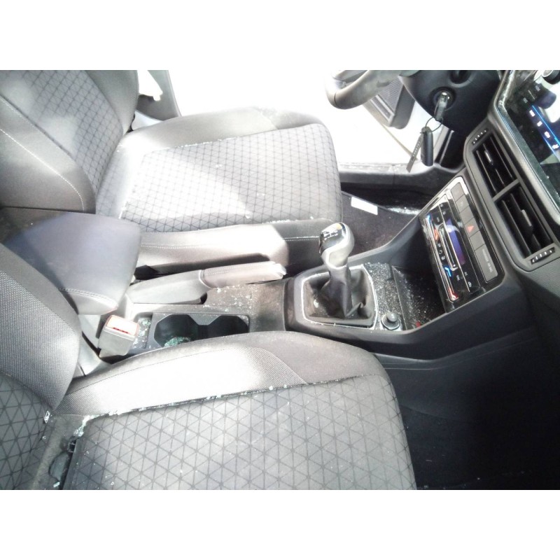 Recambio de consola central para volkswagen t-cross style referencia OEM IAM   