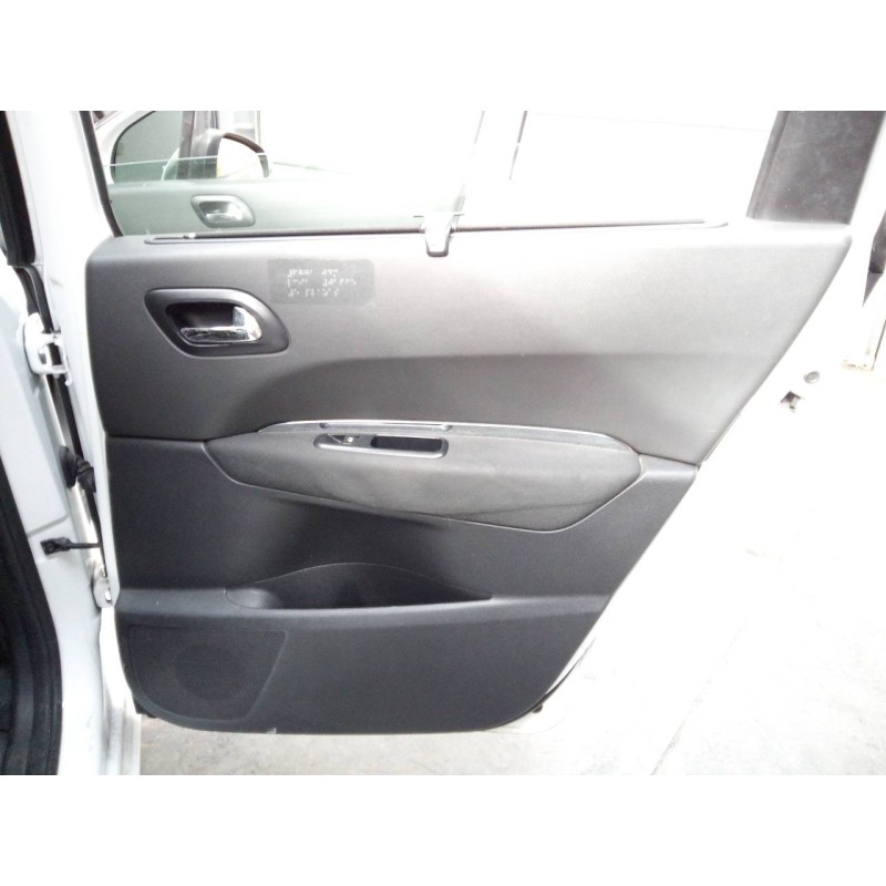 Recambio de guarnecido puerta trasera derecha para peugeot 5008 allure referencia OEM IAM   