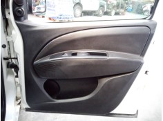 Recambio de guarnecido puerta delantera derecha para opel combo d cargo l2h1 2,4t referencia OEM IAM   