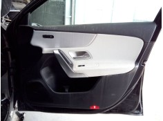 GUARNECIDO PUERTA DELANTERA DERECHA 