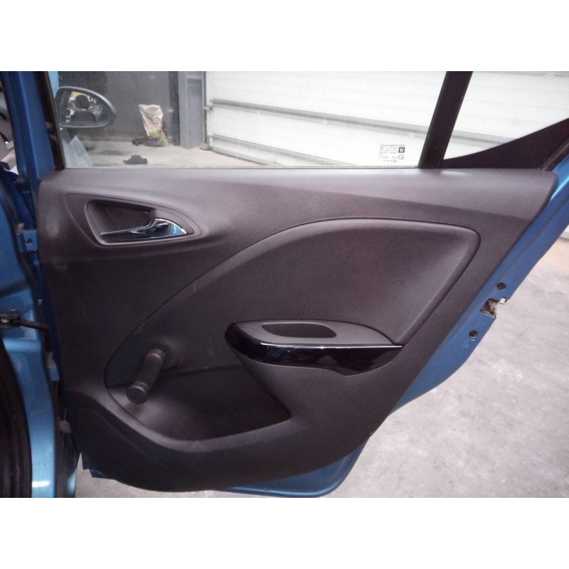 Recambio de guarnecido puerta trasera derecha para opel corsa e selective ecoflex referencia OEM IAM   