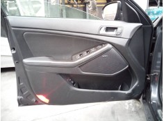 GUARNECIDO PUERTA DELANTERA IZQUIERDA 