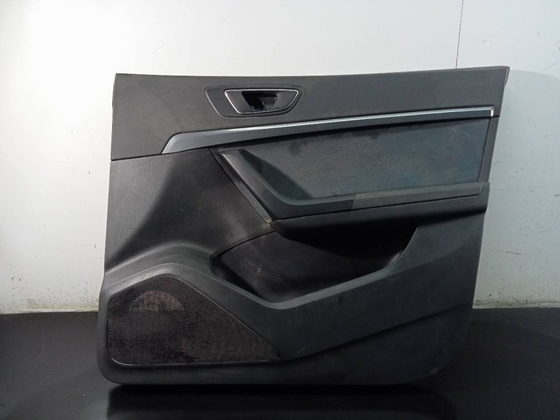 Recambio de guarnecido puerta delantera derecha para seat ateca (kh7) xcellence referencia OEM IAM 576867014A  