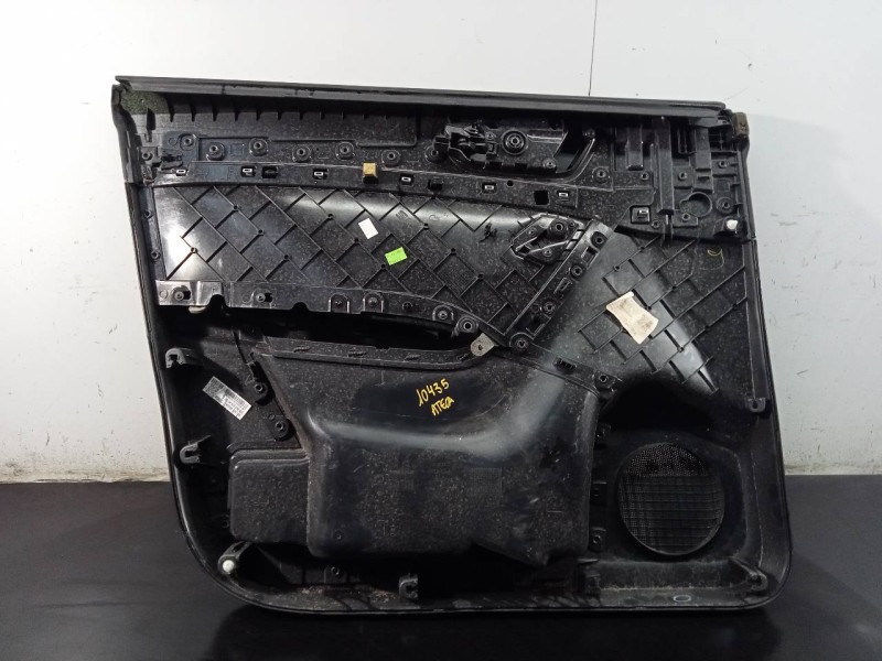 Recambio de guarnecido puerta delantera derecha para seat ateca (kh7) xcellence referencia OEM IAM 576867014A  