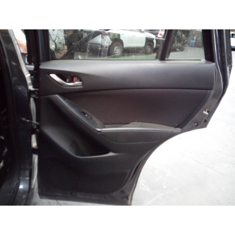 Recambio de guarnecido puerta trasera derecha para mazda cx-5 style 2wd referencia OEM IAM   