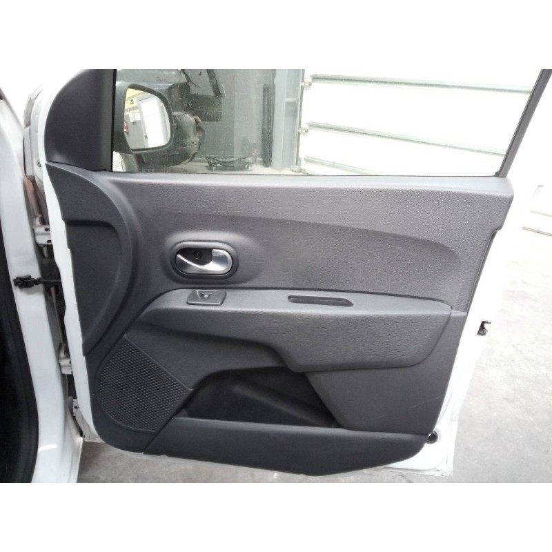 Recambio de guarnecido puerta delantera derecha para dacia lodgy stepway referencia OEM IAM   