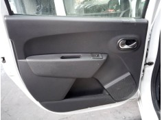 GUARNECIDO PUERTA TRASERA IZQUIERDA 