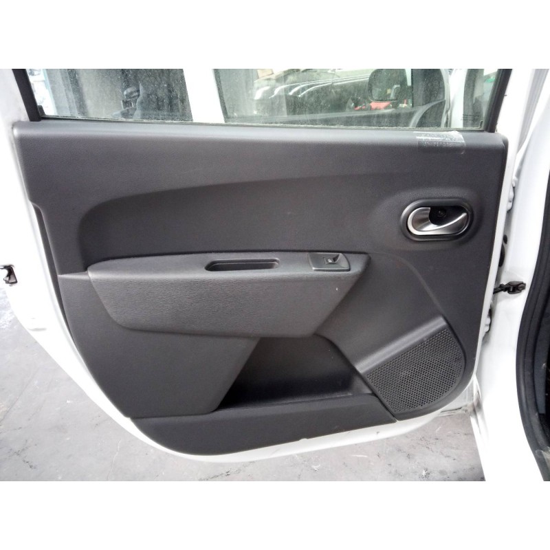 Recambio de guarnecido puerta trasera izquierda para dacia lodgy stepway referencia OEM IAM   