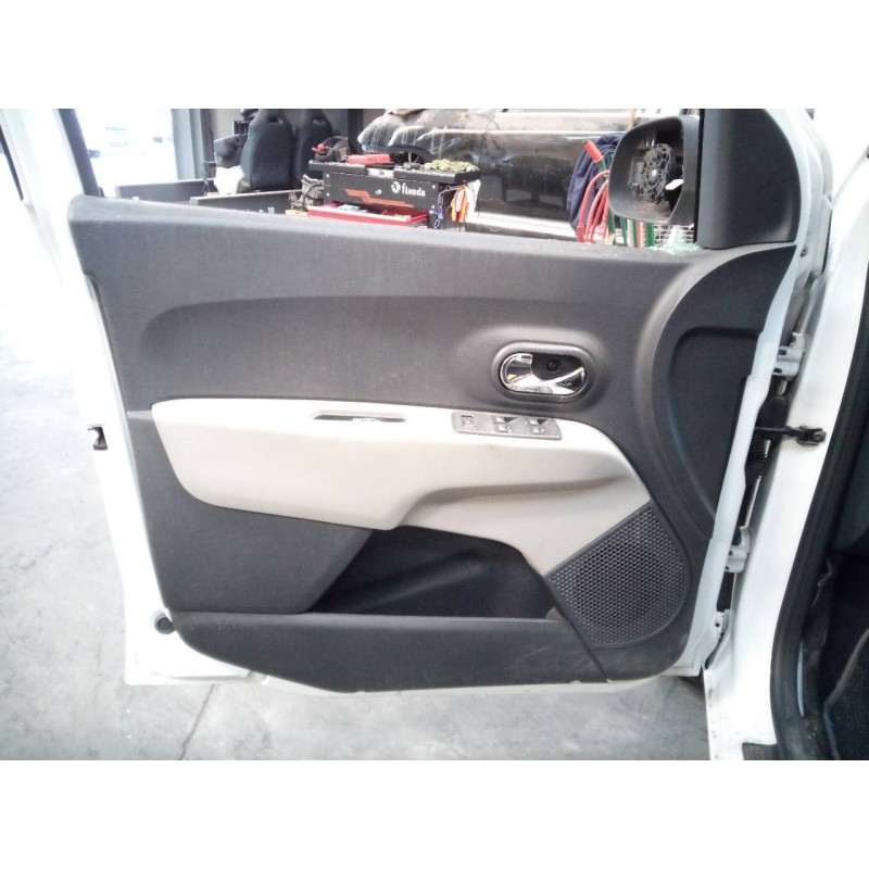 Recambio de guarnecido puerta delantera izquierda para dacia lodgy laureate referencia OEM IAM   