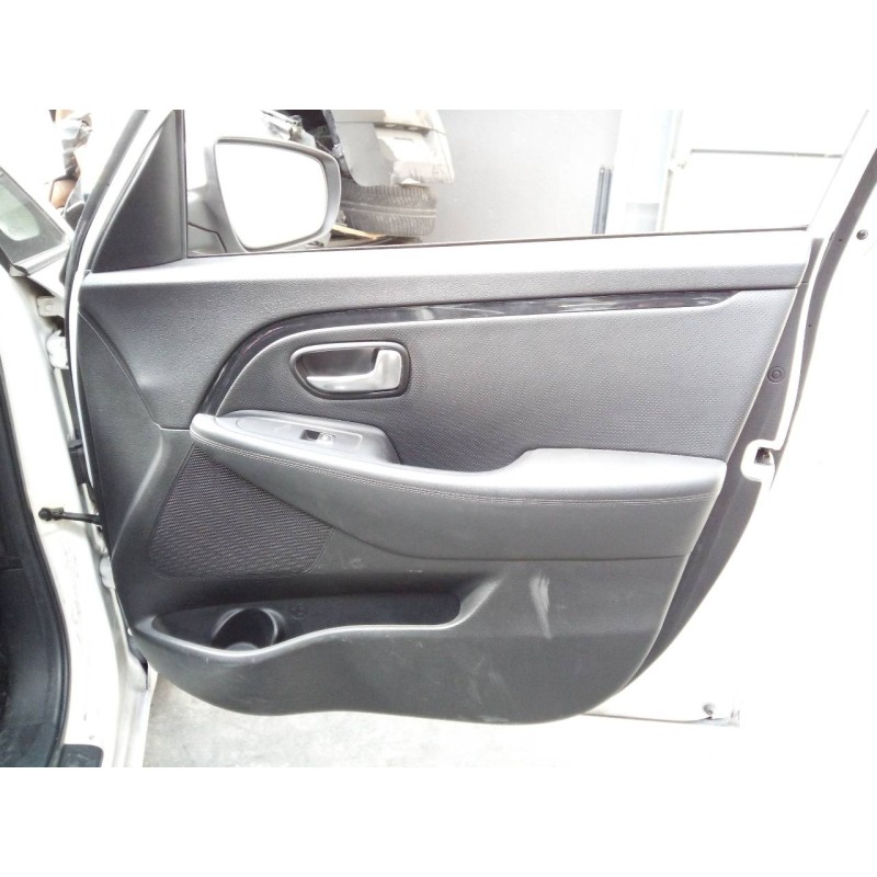 Recambio de guarnecido puerta delantera derecha para kia carens ( ) drive referencia OEM IAM   