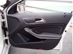 GUARNECIDO PUERTA DELANTERA DERECHA 