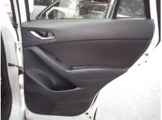 GUARNECIDO PUERTA TRASERA DERECHA 