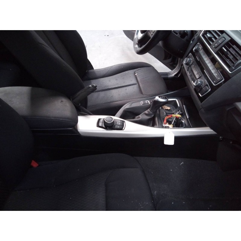 Recambio de consola central para bmw serie 1 lim. (f20/f21) 118d referencia OEM IAM   