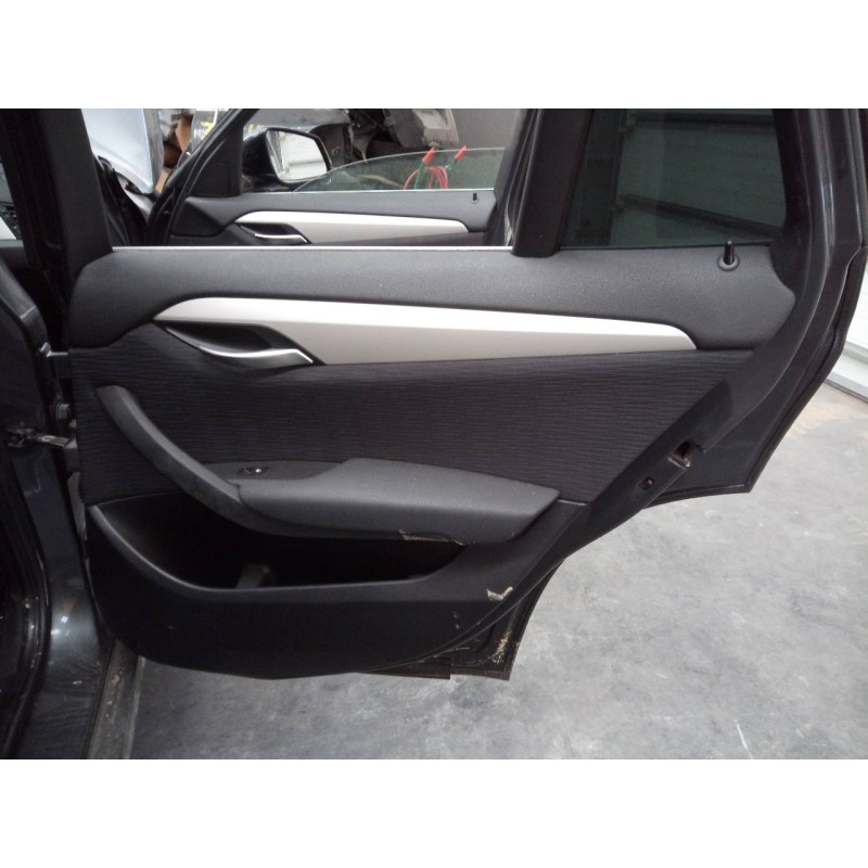 Recambio de guarnecido puerta trasera derecha para bmw x1 (e84) sdrive 18d referencia OEM IAM   