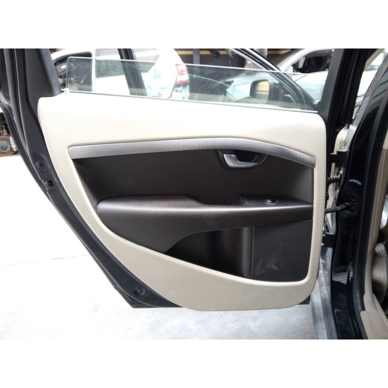 Recambio de guarnecido puerta trasera izquierda para volvo xc70 kinetic awd referencia OEM IAM   