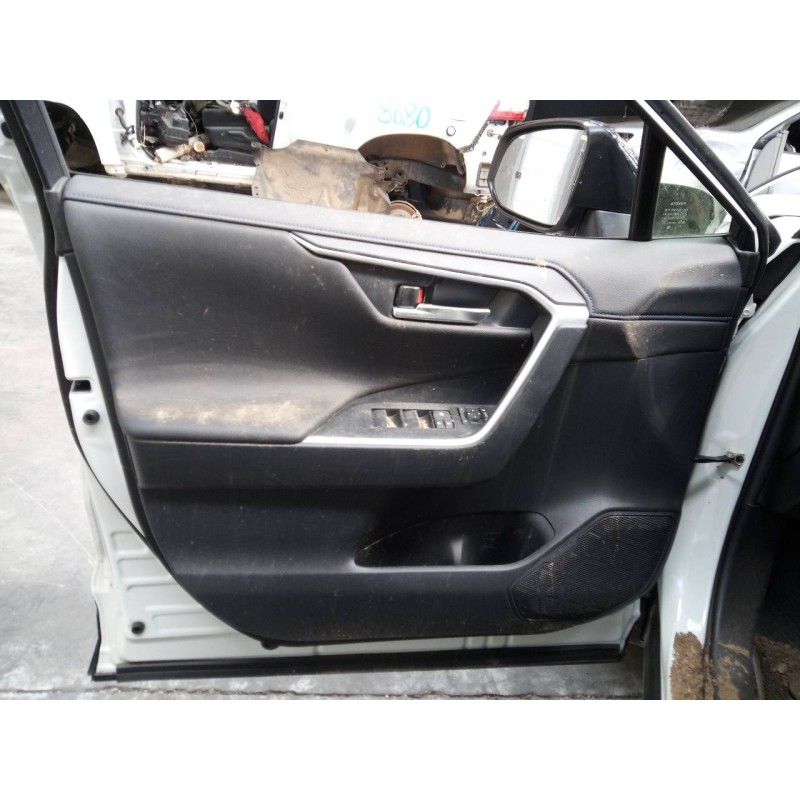 Recambio de guarnecido puerta delantera izquierda para toyota rav4 hybrid 4x2 luxury referencia OEM IAM   
