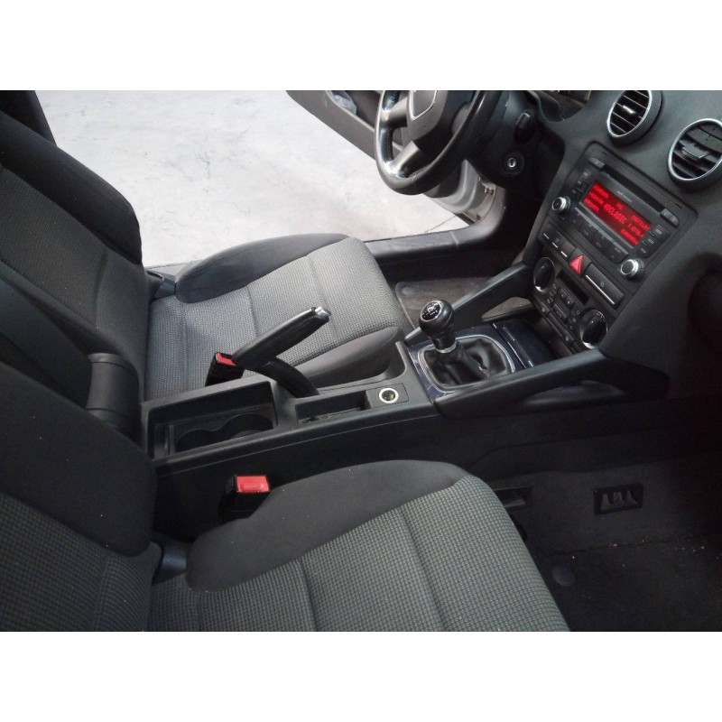 Recambio de consola central para audi a3 (8p) 1.9 tdi ambiente referencia OEM IAM   