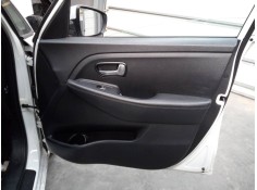 GUARNECIDO PUERTA DELANTERA DERECHA 
