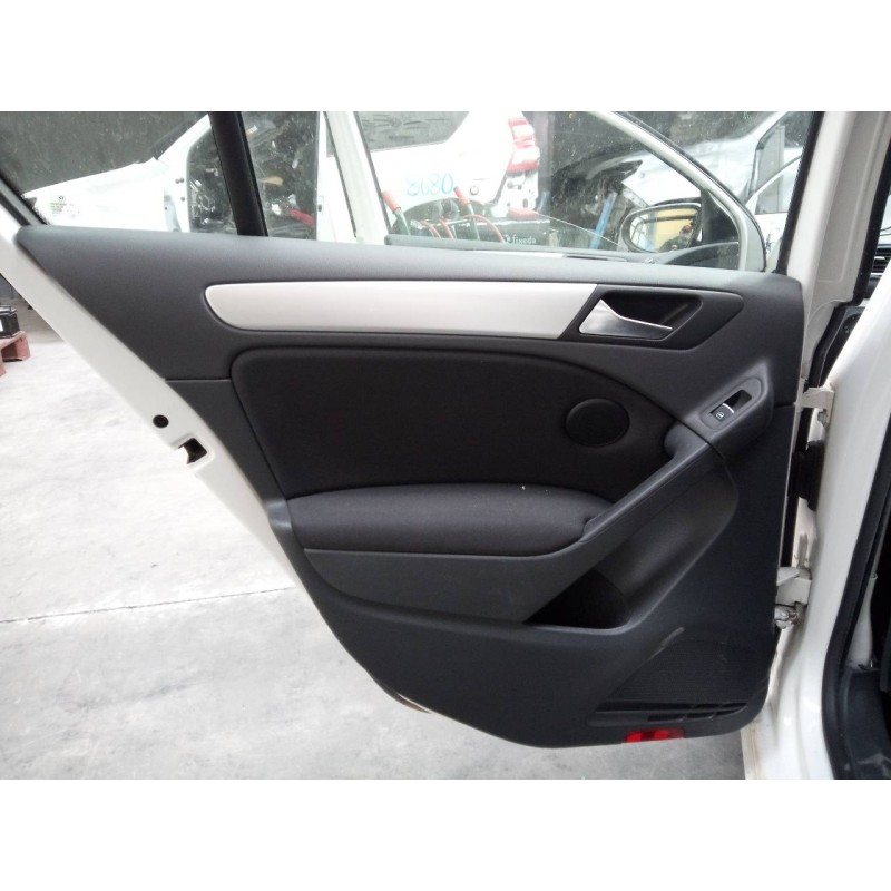 Recambio de guarnecido puerta trasera izquierda para volkswagen golf vi (5k1) advance referencia OEM IAM   