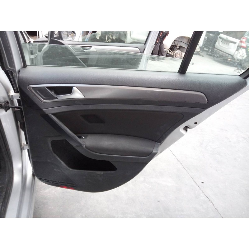 Recambio de guarnecido puerta trasera derecha para volkswagen golf vii lim. (5g1) edition bluemotion referencia OEM IAM   