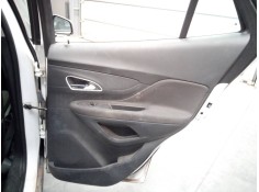 GUARNECIDO PUERTA TRASERA DERECHA 