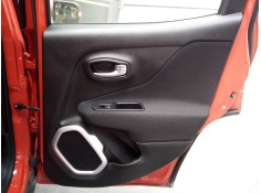 GUARNECIDO PUERTA TRASERA DERECHA 