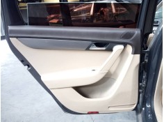 GUARNECIDO PUERTA TRASERA IZQUIERDA 