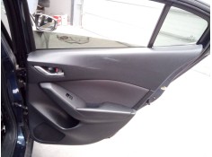 GUARNECIDO PUERTA TRASERA DERECHA 