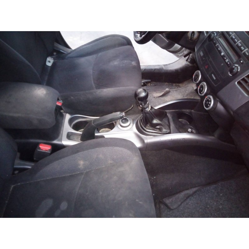 Recambio de consola central para mitsubishi outlander (cw0) 2.0 di-d intense referencia OEM IAM   