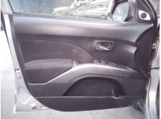 GUARNECIDO PUERTA DELANTERA IZQUIERDA 