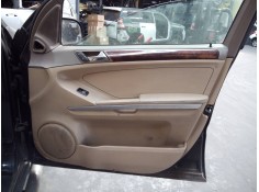 GUARNECIDO PUERTA DELANTERA DERECHA 