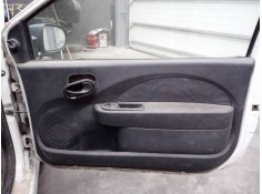 GUARNECIDO PUERTA DELANTERA DERECHA 