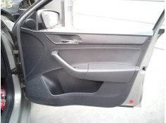 GUARNECIDO PUERTA DELANTERA DERECHA 